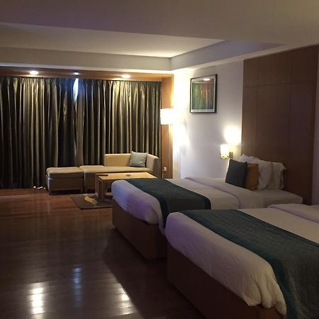 Lemon Tree Hotel, Ντεχραντούν Εξωτερικό φωτογραφία