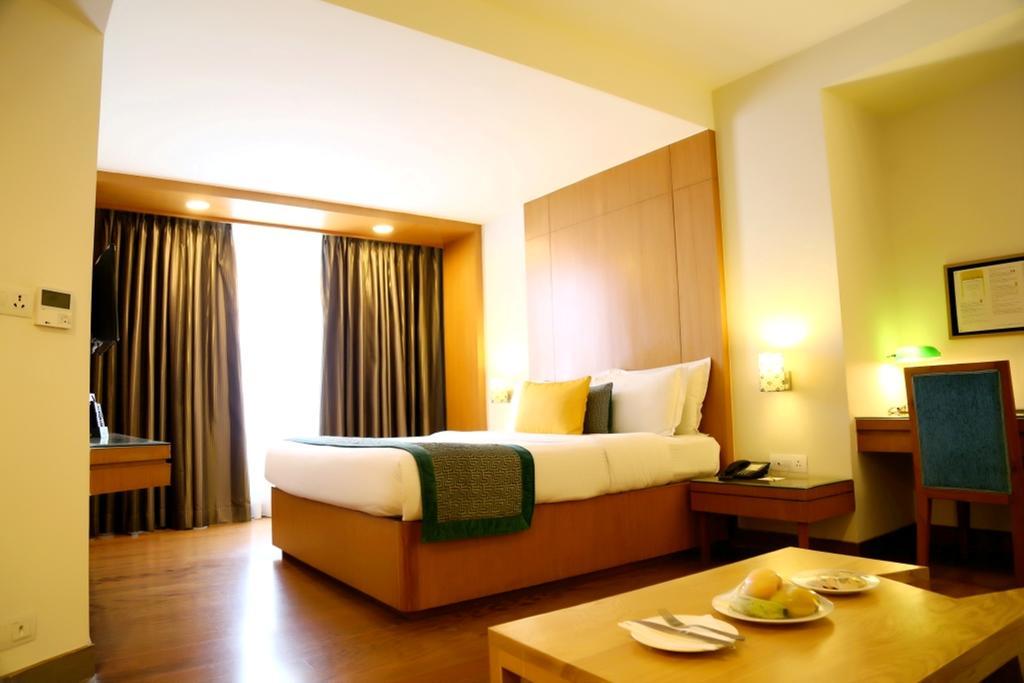 Lemon Tree Hotel, Ντεχραντούν Εξωτερικό φωτογραφία